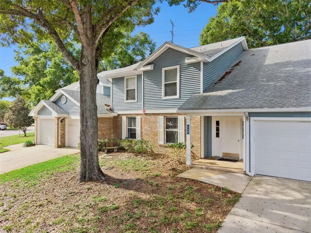 2258 Coach House Boulevard Orlando FL 32812