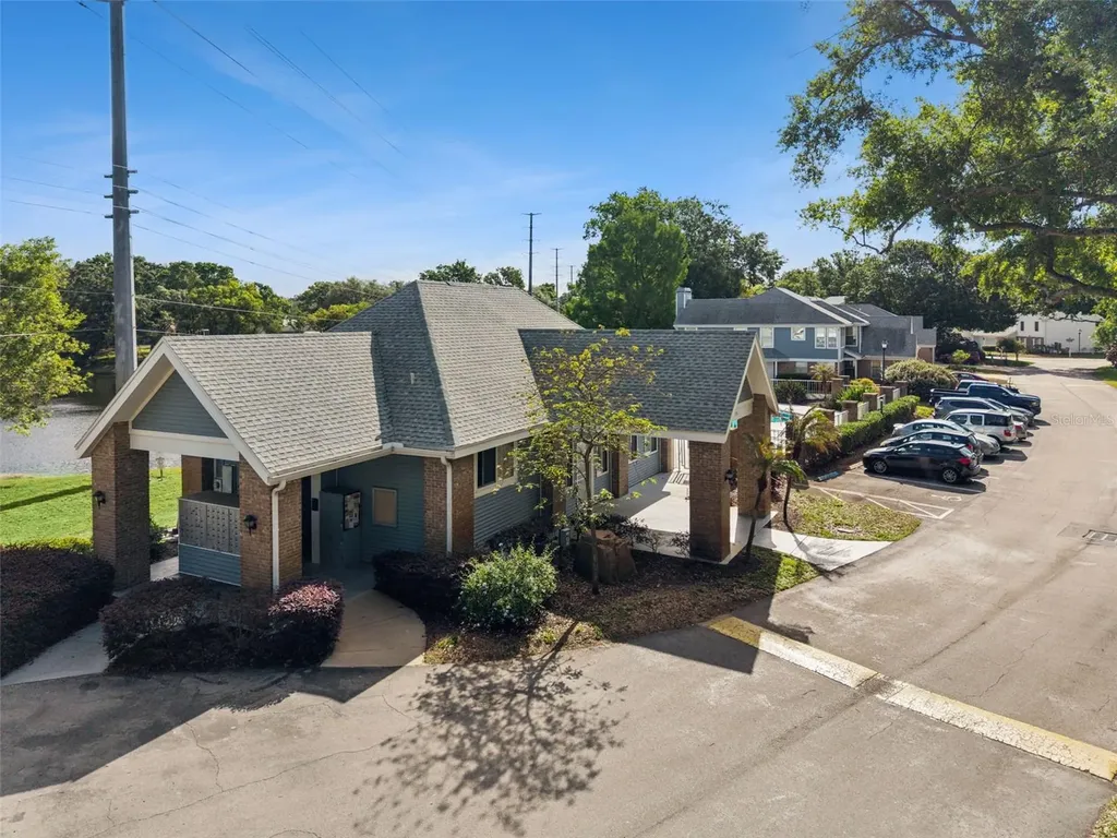 2258 Coach House Boulevard Orlando FL 32812