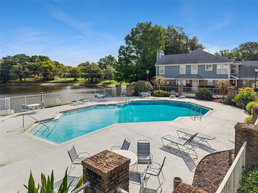 2258 Coach House Boulevard Orlando FL 32812