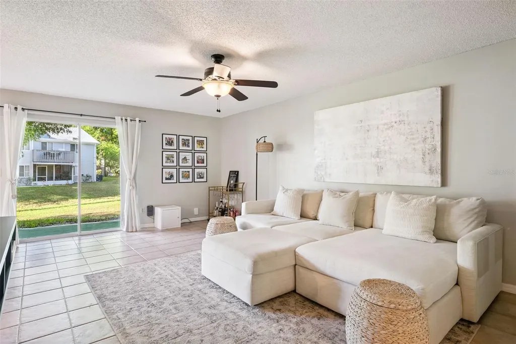 2258 Coach House Boulevard Orlando FL 32812