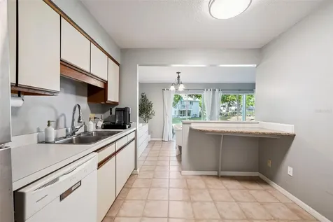 2258 Coach House Boulevard Orlando FL 32812