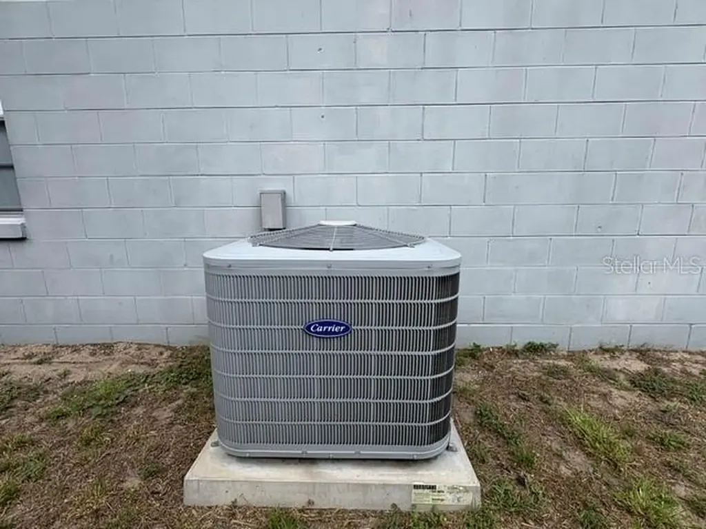 506 W 9th Street Frostproof FL 33843