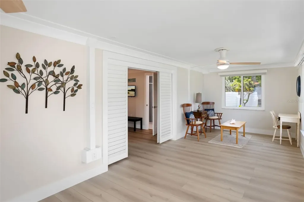 546 Spanish Drive S Longboat Key FL 34228