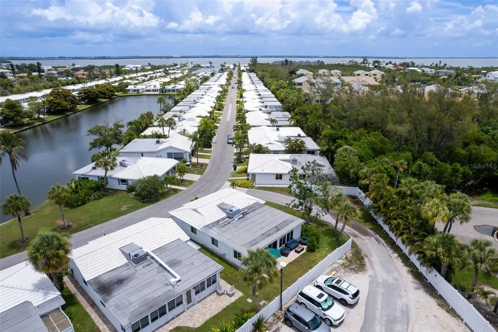 546 Spanish Drive S Longboat Key FL 34228