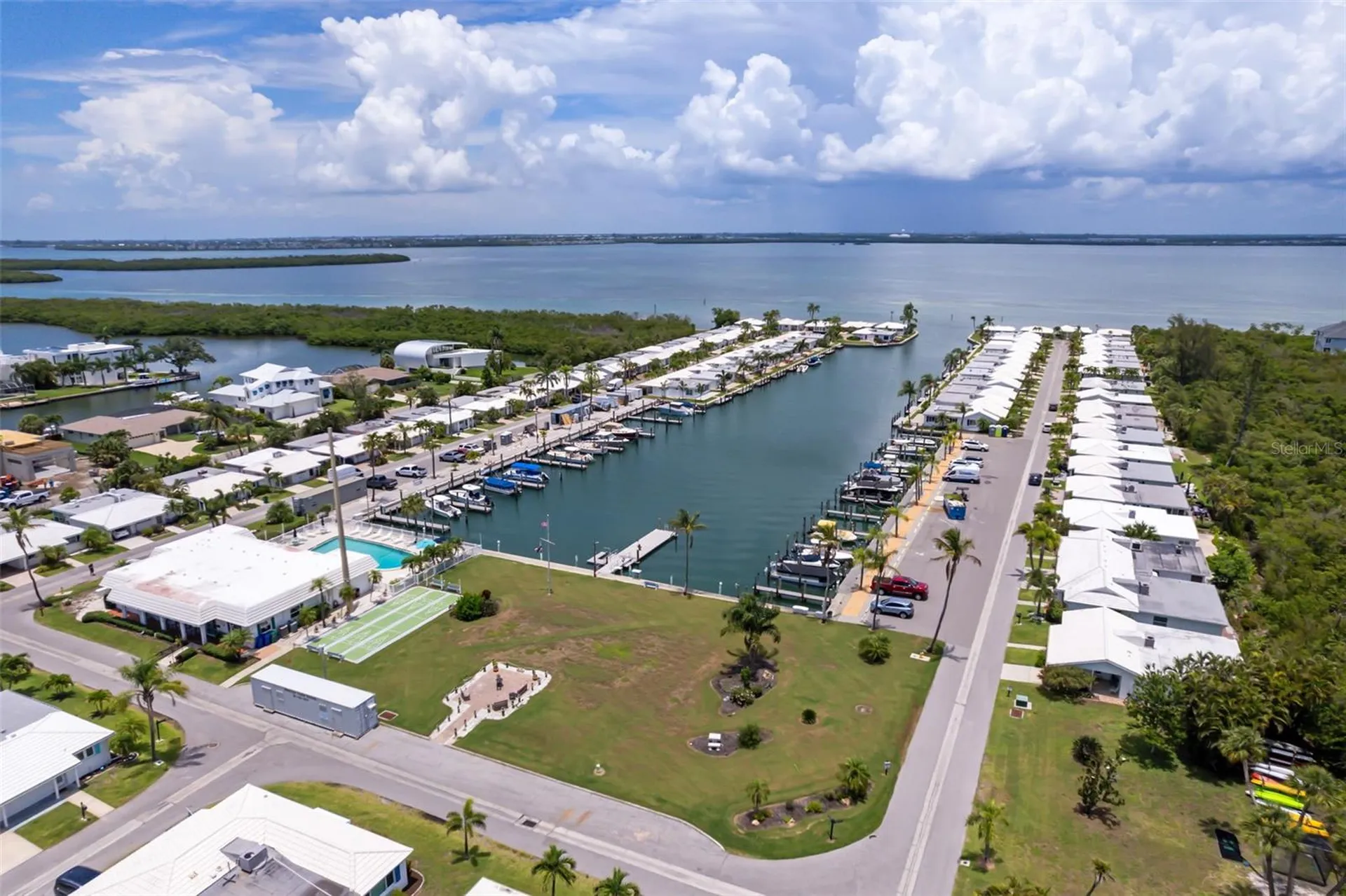 546 Spanish Drive S Longboat Key FL 34228