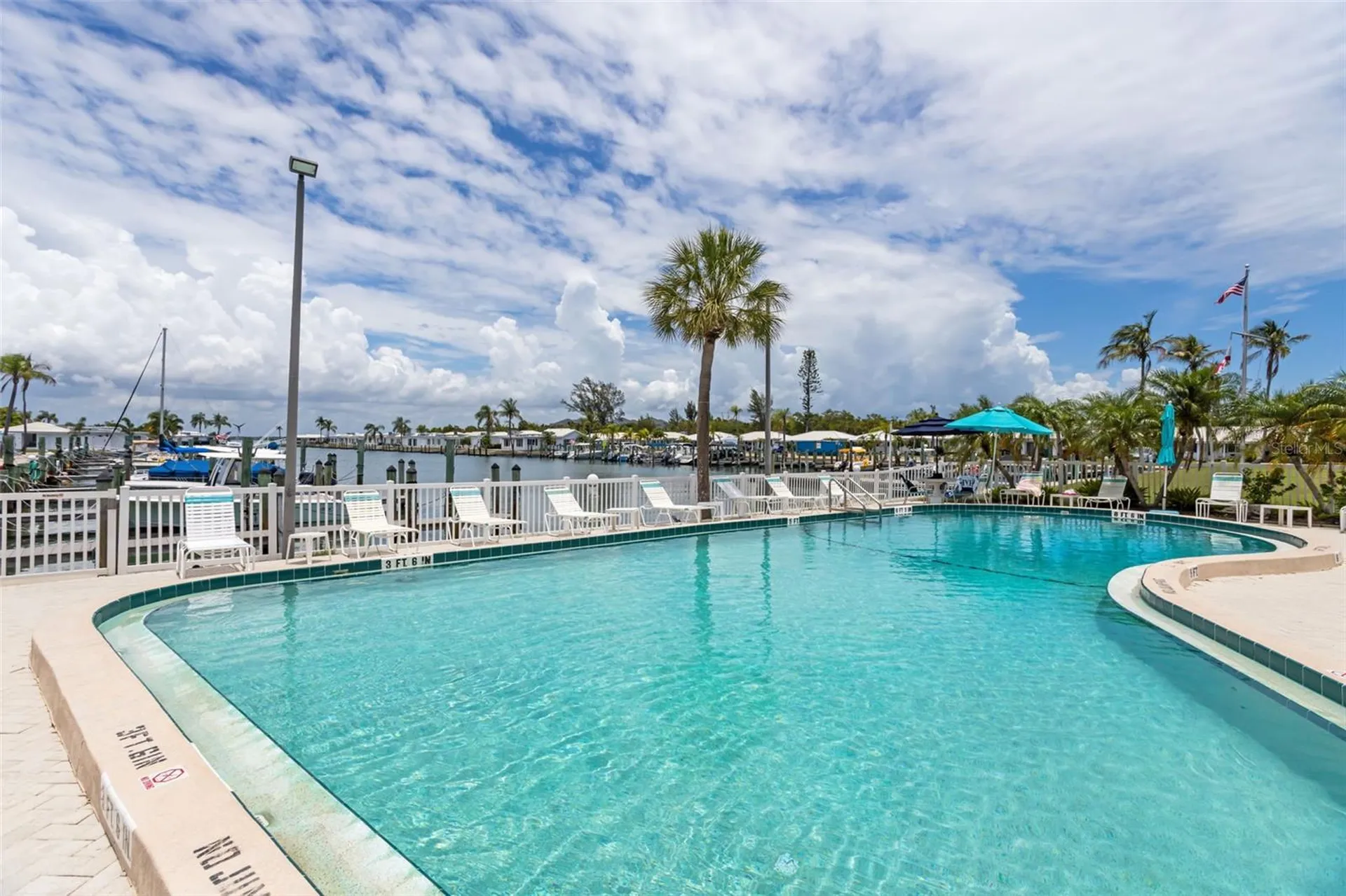 546 Spanish Drive S Longboat Key FL 34228