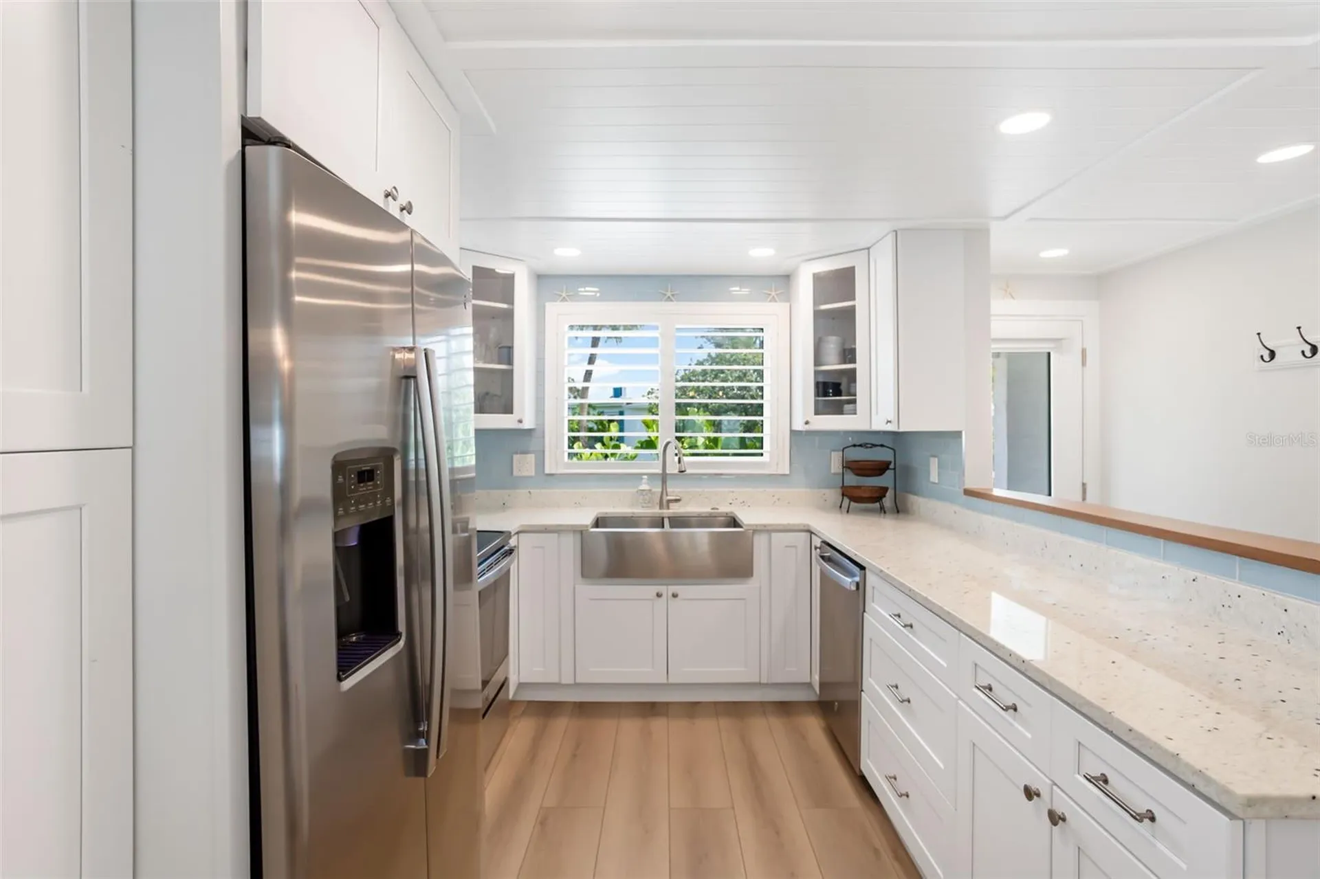 546 Spanish Drive S Longboat Key FL 34228