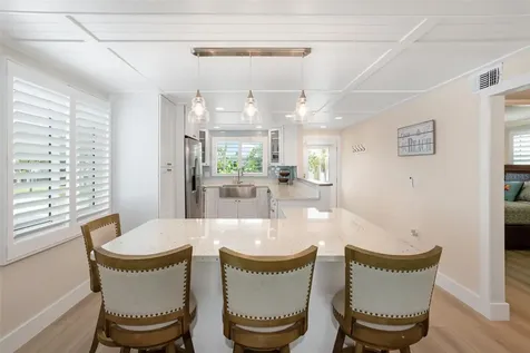 546 Spanish Drive S Longboat Key FL 34228