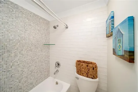 546 Spanish Drive S Longboat Key FL 34228