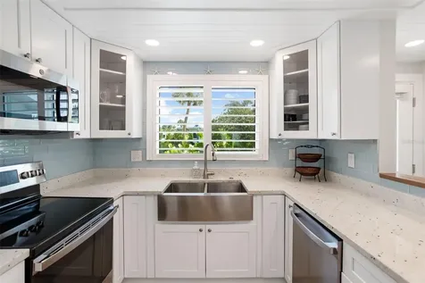 546 Spanish Drive S Longboat Key FL 34228