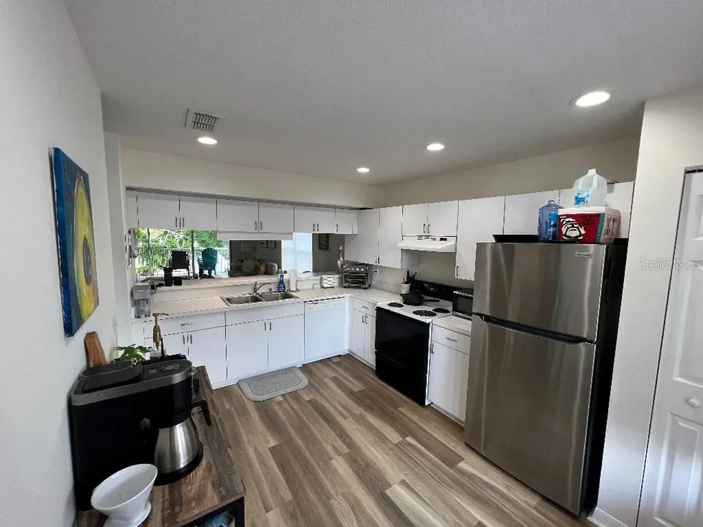 9485 Hamlin Boulevard Seminole FL 33776