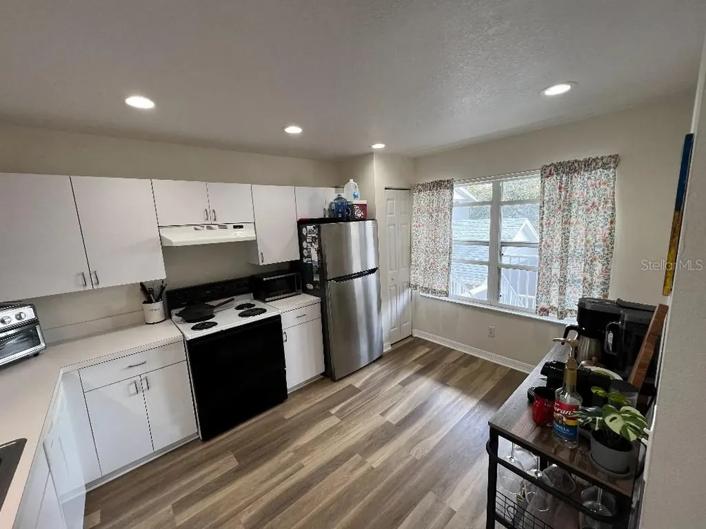 9485 Hamlin Boulevard Seminole FL 33776