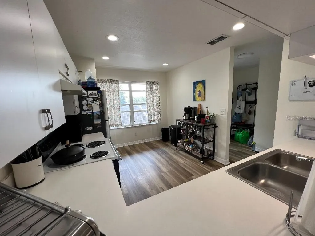 9485 Hamlin Boulevard Seminole FL 33776