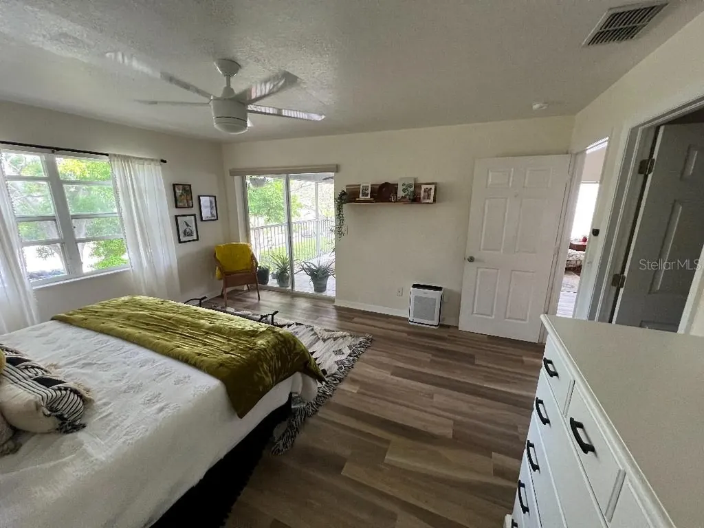 9485 Hamlin Boulevard Seminole FL 33776