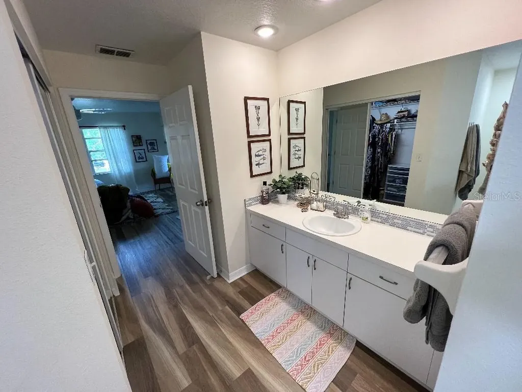 9485 Hamlin Boulevard Seminole FL 33776