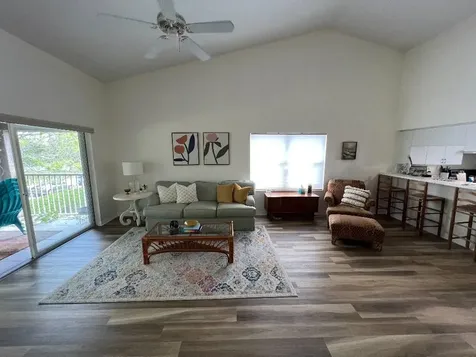 9485 Hamlin Boulevard Seminole FL 33776
