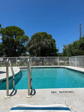 9485 Hamlin Boulevard Seminole FL 33776