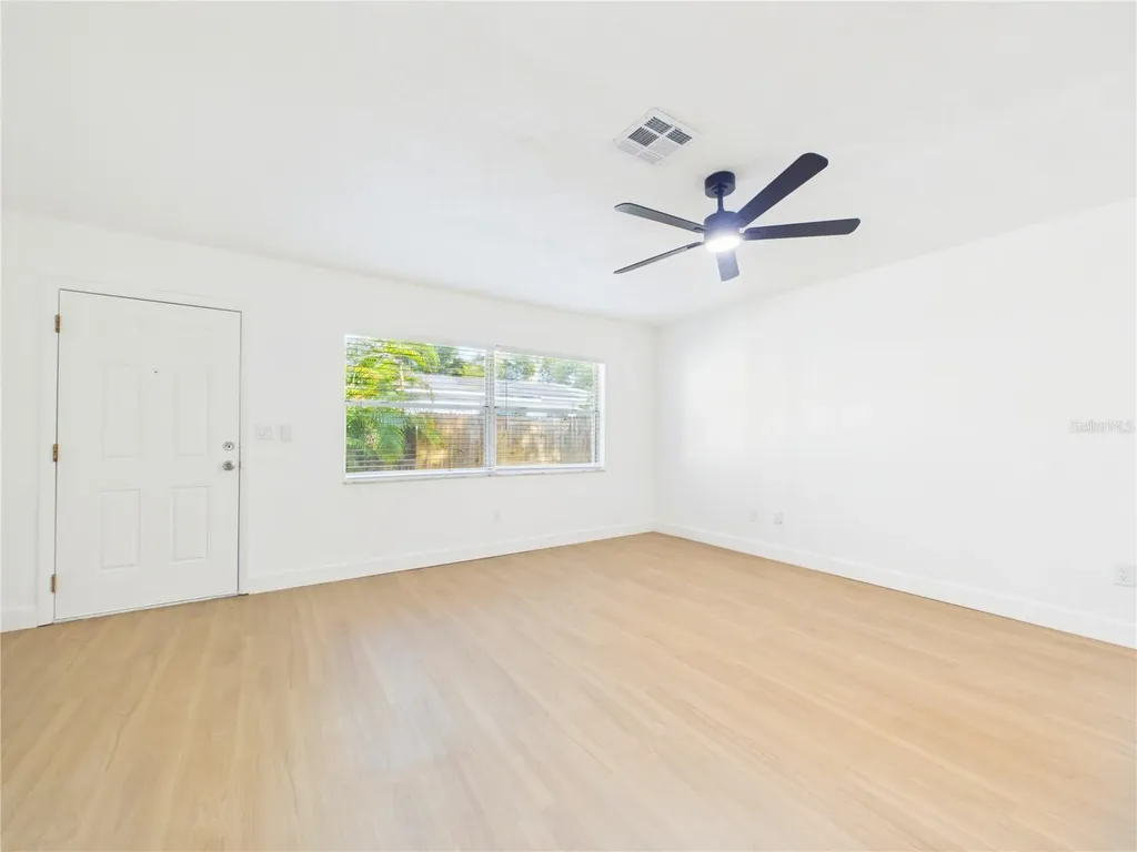 404 6th Avenue NW Largo FL 33770