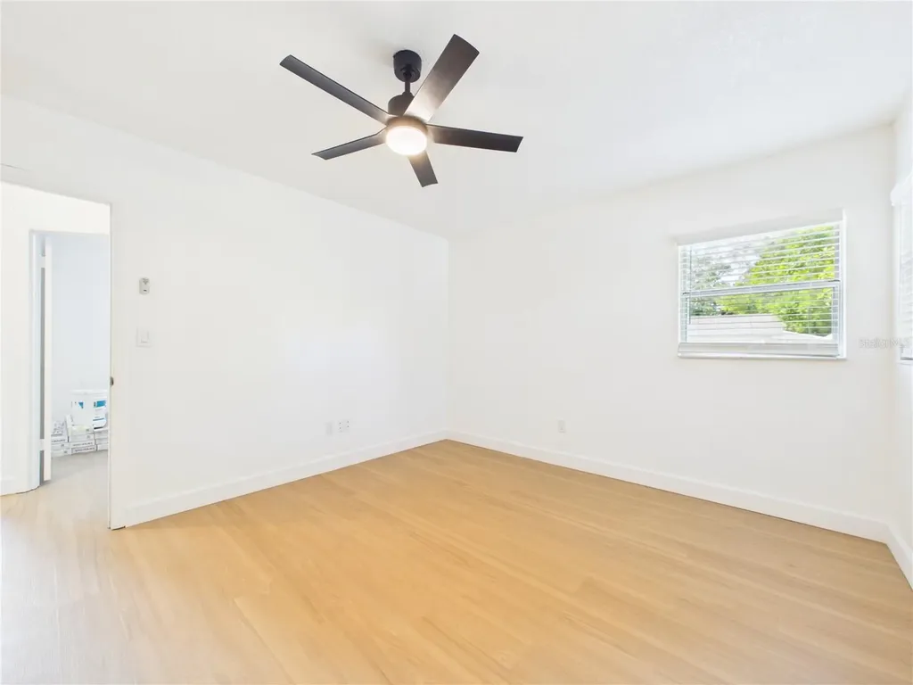 404 6th Avenue NW Largo FL 33770