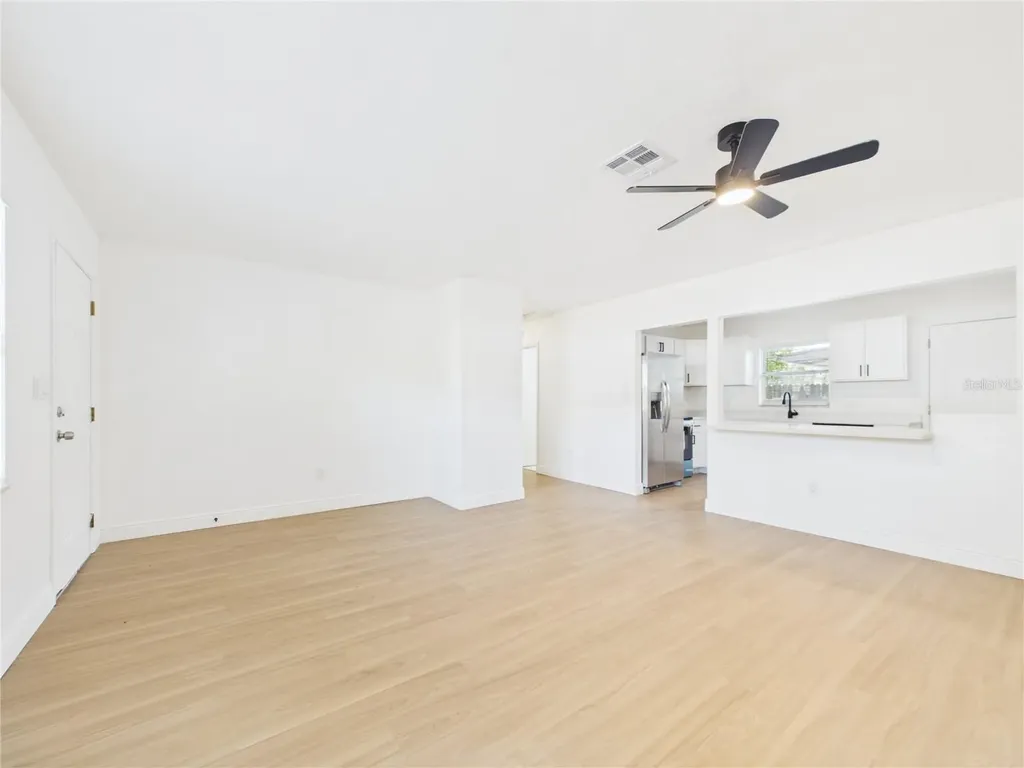404 6th Avenue NW Largo FL 33770