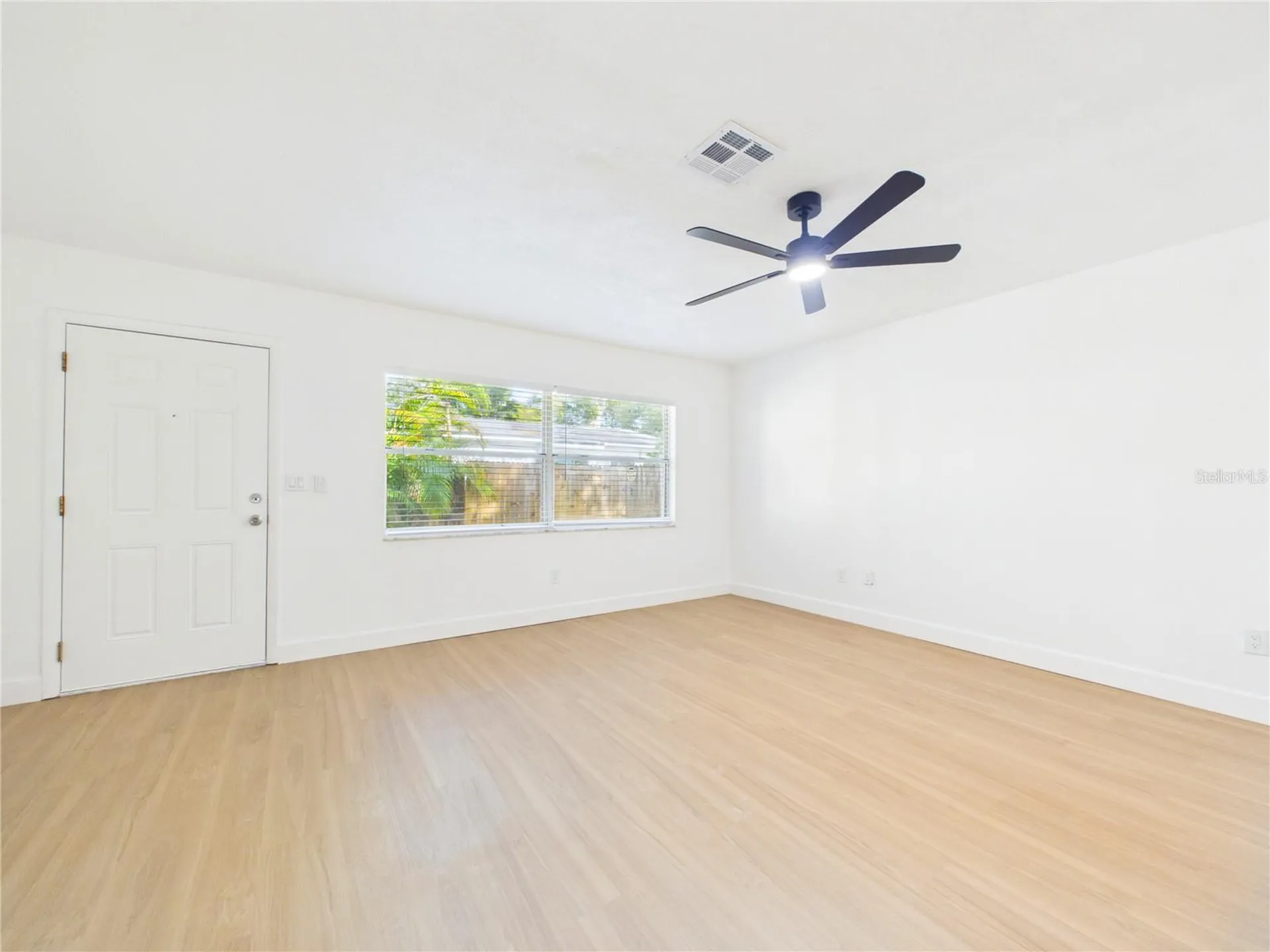 404 6th Avenue NW Largo FL 33770