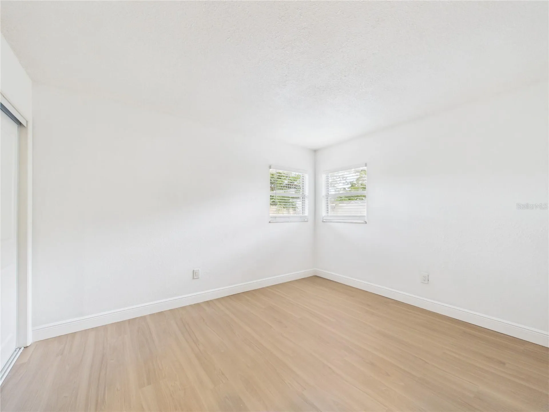 404 6th Avenue NW Largo FL 33770