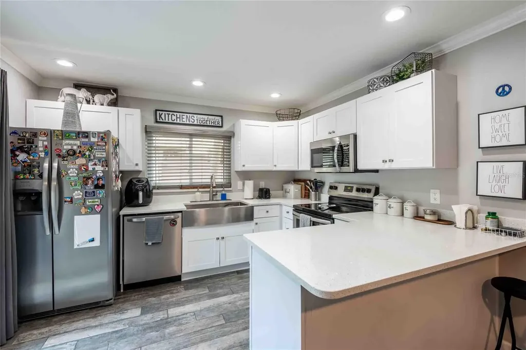 15307 W Pond Woods Drive Tampa FL 33618