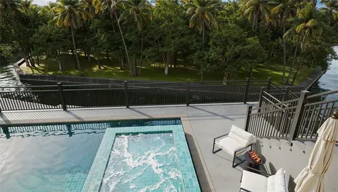 546 Freeling Drive Sarasota FL 34242