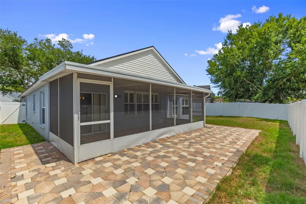 8606 Fawn Creek Drive Tampa FL 33626