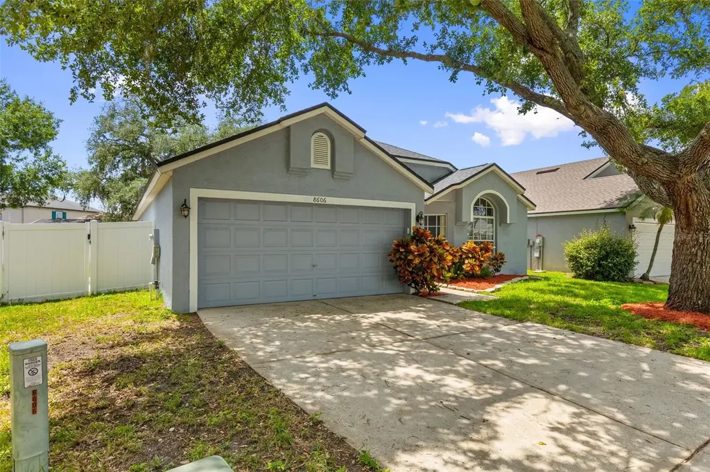 8606 Fawn Creek Drive Tampa FL 33626