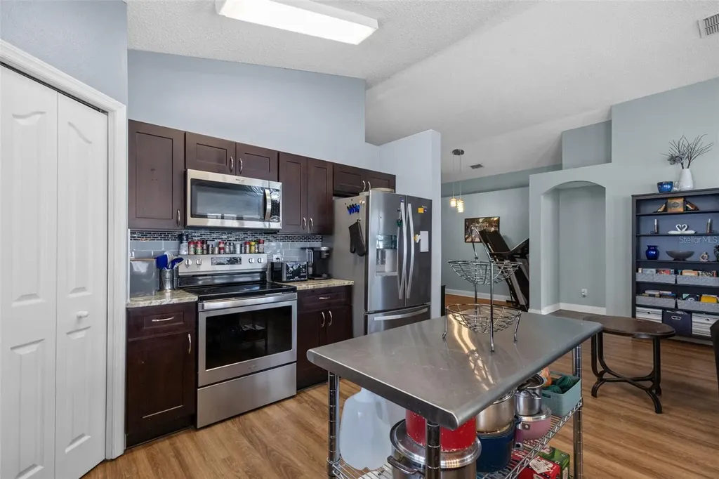 8606 Fawn Creek Drive Tampa FL 33626