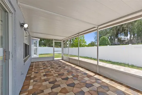 8606 Fawn Creek Drive Tampa FL 33626