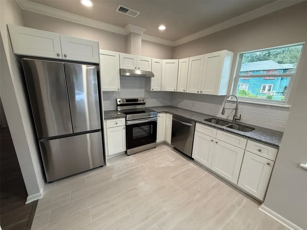 614 NW 4th Street Gainesville FL 32601
