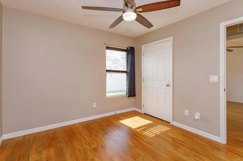 431 Midway Avenue Mascotte FL 34753