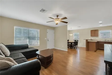 431 Midway Avenue Mascotte FL 34753