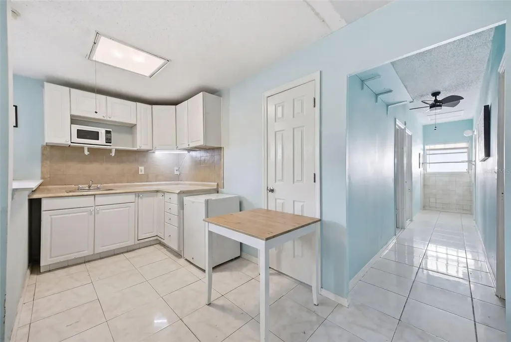 6812 N Thatcher Avenue Tampa FL 33614