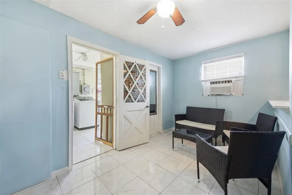 6812 N Thatcher Avenue Tampa FL 33614