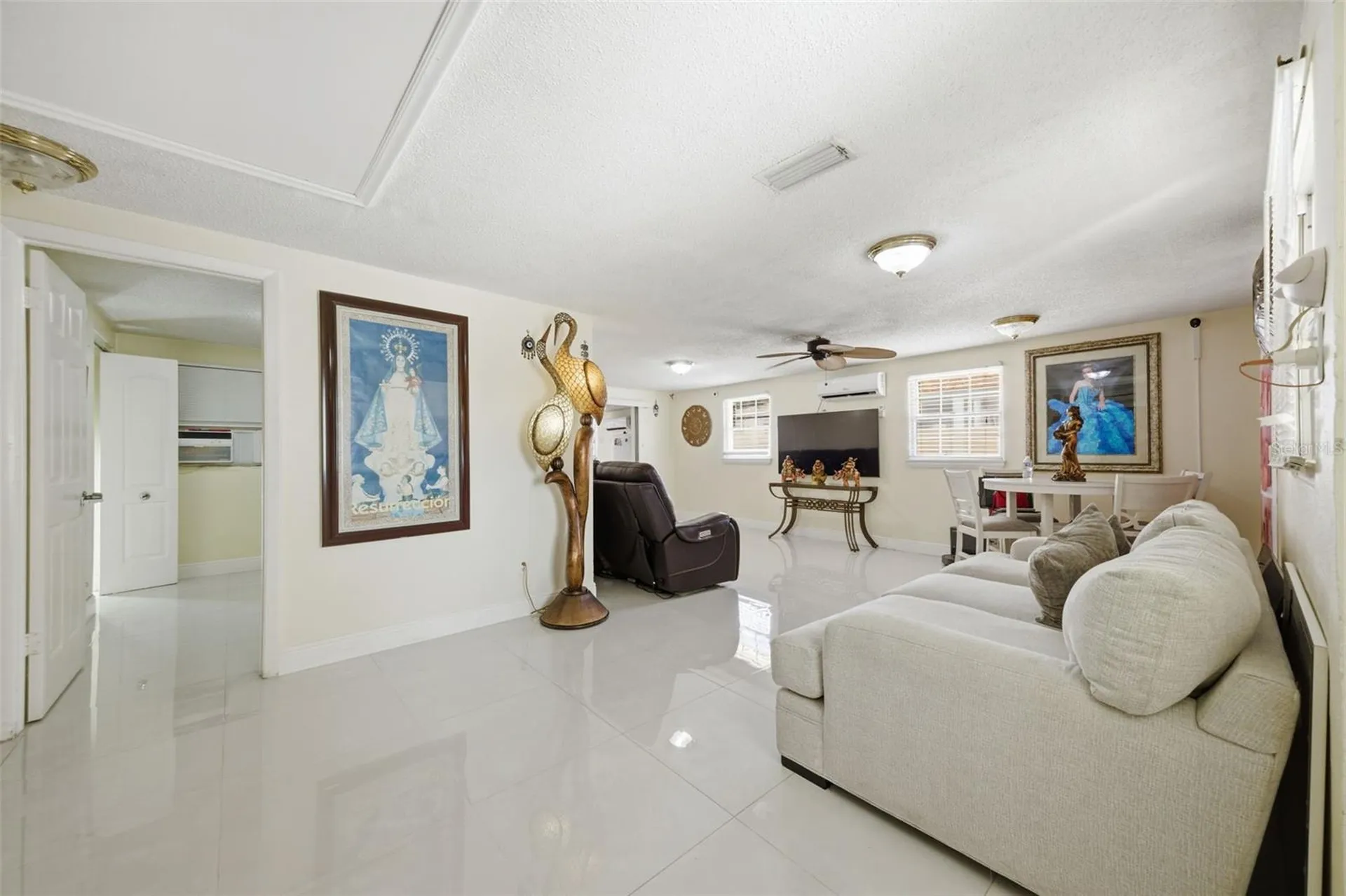 6812 N Thatcher Avenue Tampa FL 33614