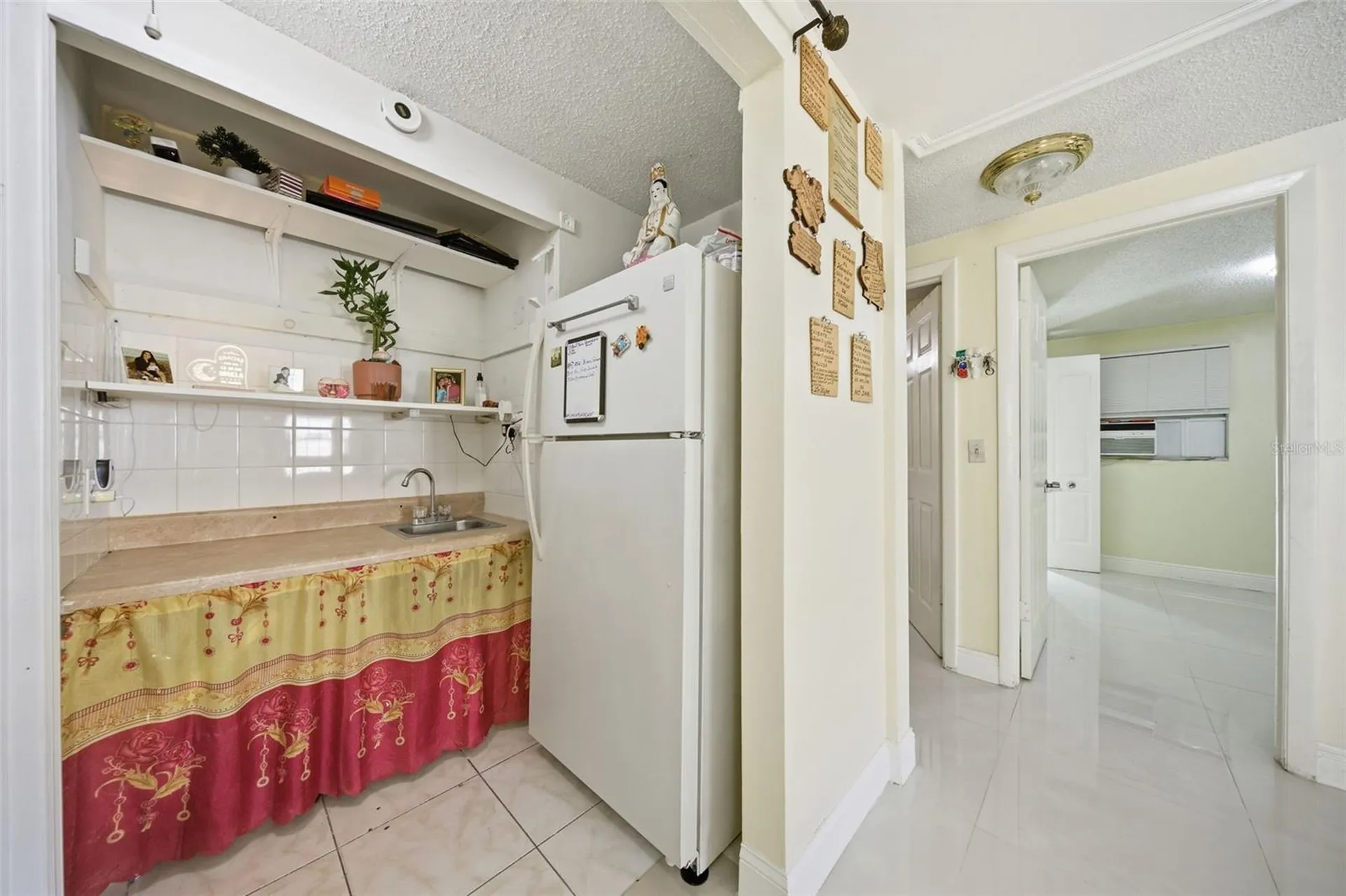 6812 N Thatcher Avenue Tampa FL 33614