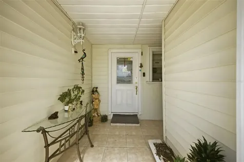 6812 N Thatcher Avenue Tampa FL 33614