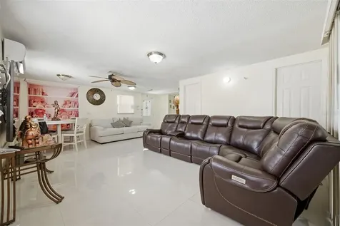 6812 N Thatcher Avenue Tampa FL 33614