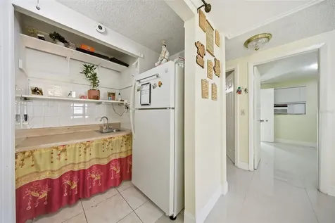 6812 N Thatcher Avenue Tampa FL 33614