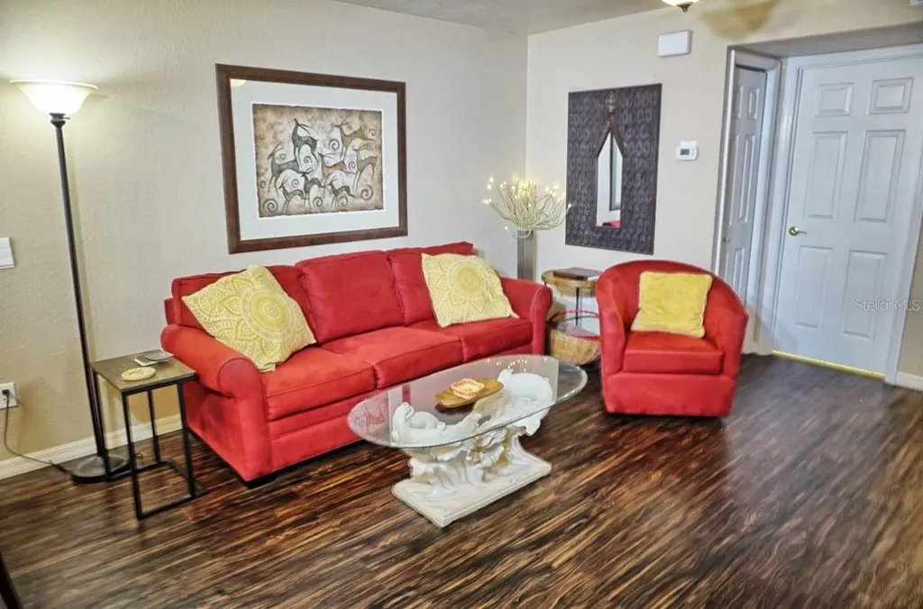 2077 Wetland Point Lutz FL 33558