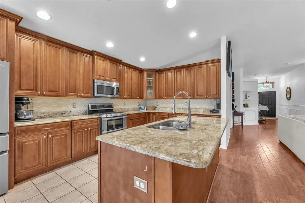 16316 Bridgeglade Lane Lithia FL 33547