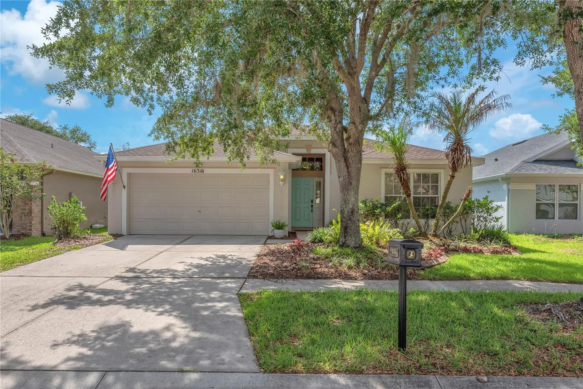 16316 Bridgeglade Lane Lithia FL 33547