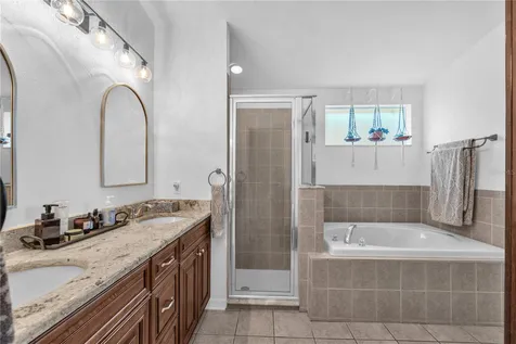 16316 Bridgeglade Lane Lithia FL 33547