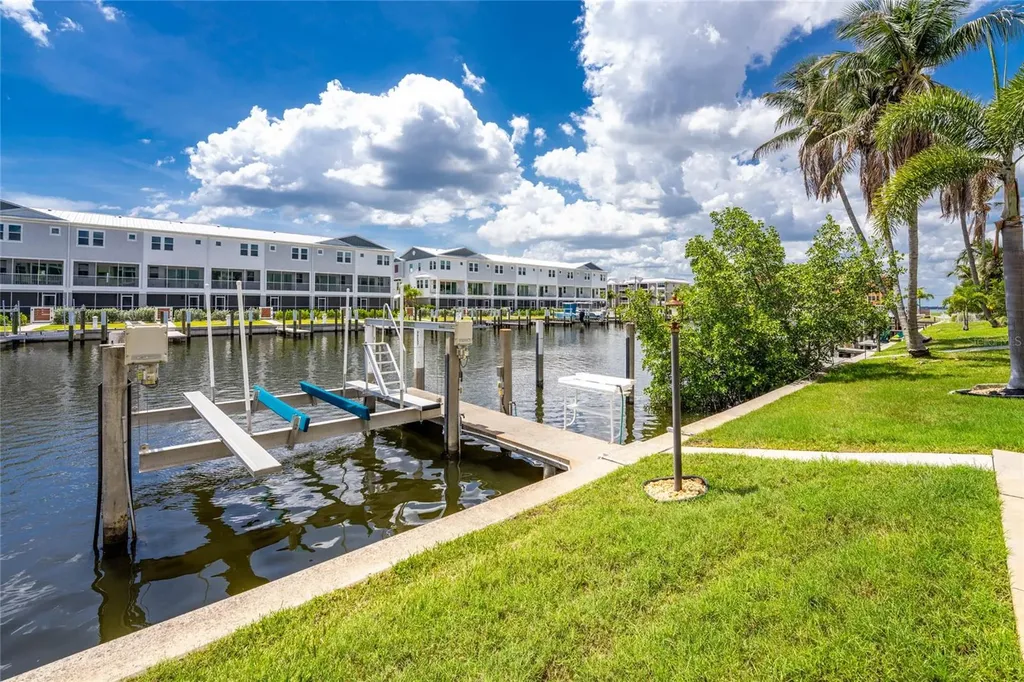 268 Lewis Circle Punta Gorda FL 33950