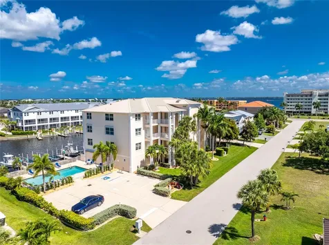 268 Lewis Circle Punta Gorda FL 33950