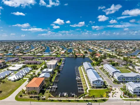 268 Lewis Circle Punta Gorda FL 33950