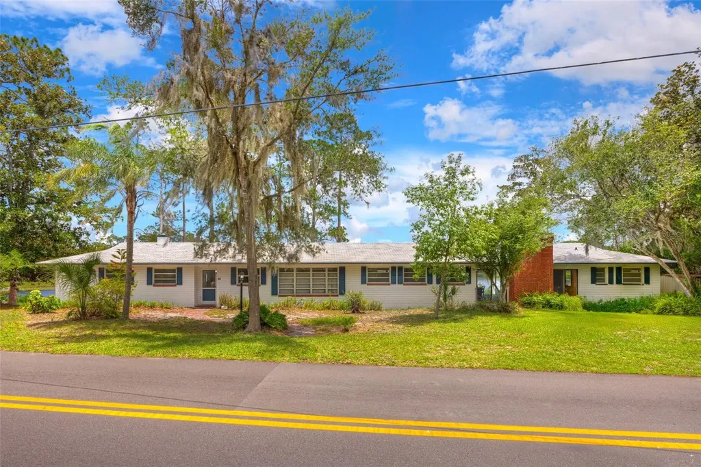 33 Willow Lane Deland FL 32724